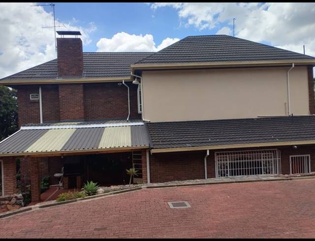 9 BEDROOM HOUSE FOR SALE IN MUCKLENEUK
